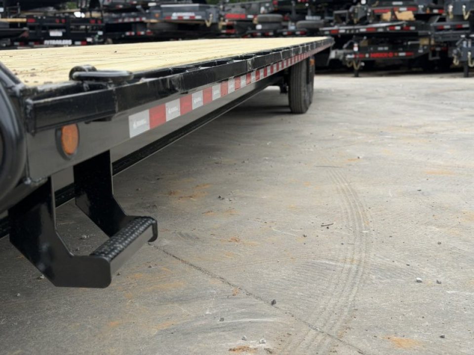 New 2027 Iron Bull FTG Deckover Trailer