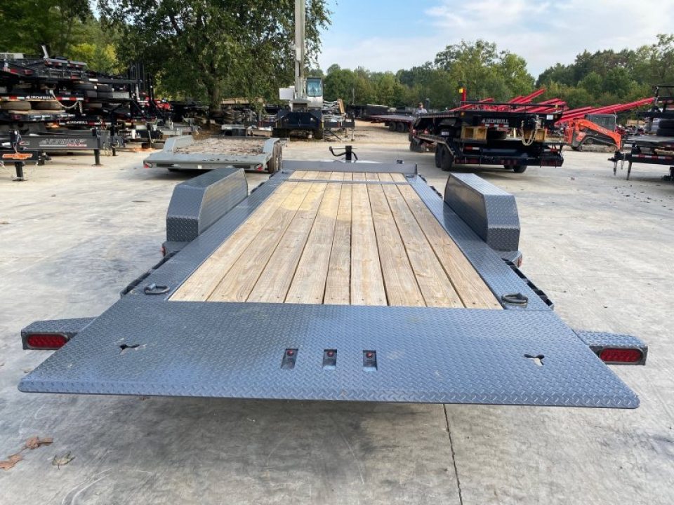 New 2026 Iron Bull TWB Tilt Trailer
