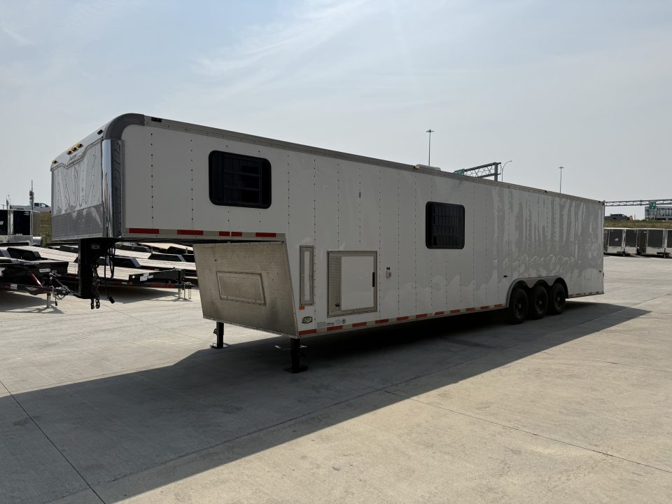 Used 2006 Haulmark 8.5x34 enclosed 3-5200lb axles=15K 7 ft tall Cargo car hauler gooseneck Rear Ramp Trailer