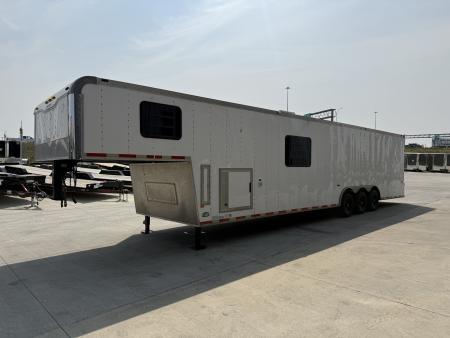 Used 2006 Haulmark 8.5x34 enclosed 3-5200lb axles=15K 7 ft tall Cargo car hauler gooseneck Rear Ramp Trailer