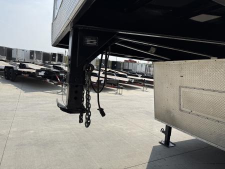 Used 2006 Haulmark 8.5x34 enclosed 3-5200lb axles=15K 7 ft tall Cargo car hauler gooseneck Rear Ramp Trailer