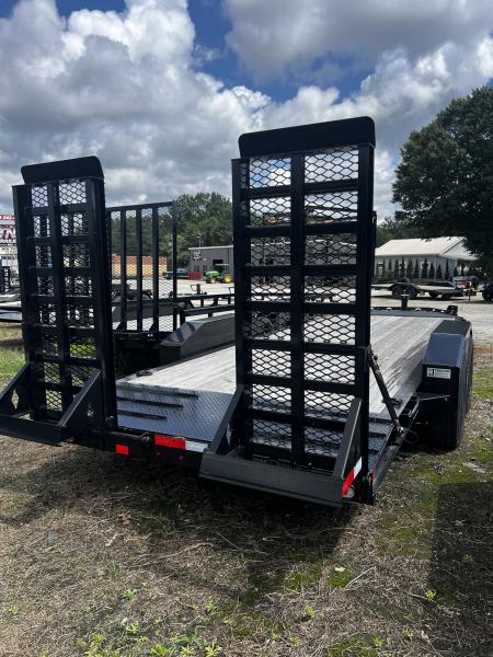 New 2026 Diamond C Trailers 82x20LPX207 Equipment Trailer