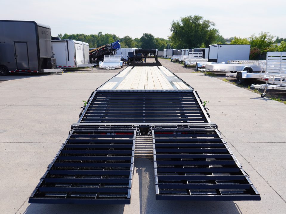 New 2027 Load Trail GP 40ft Low-Pro Gooseneck