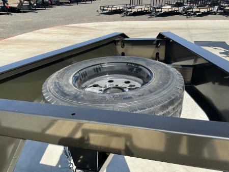 New 2027 MAXX-D 102"x28' GN HD I-Beam Equipment Trailer - H9X
