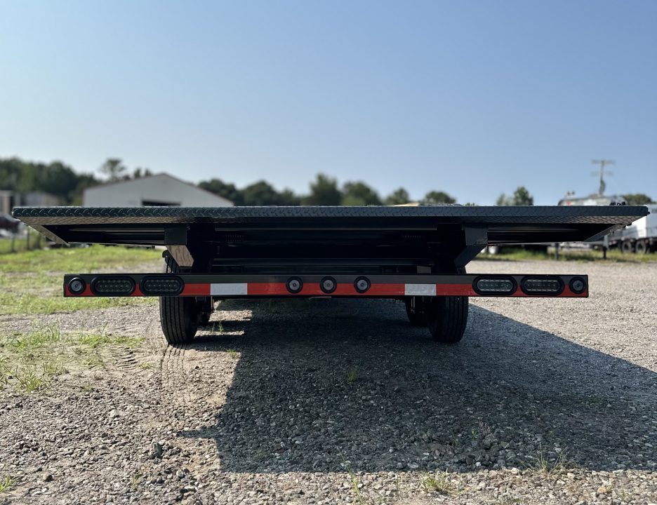 New 2027 Load Trail 	102" x 24' Tandem Pintle Hook Equipment Tilt Deck Equipment Trailer