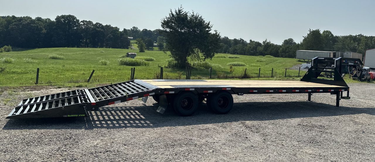 New 2027 Load Trail 102" x 32' Tandem Low-Pro Gooseneck Equipment Trailer
