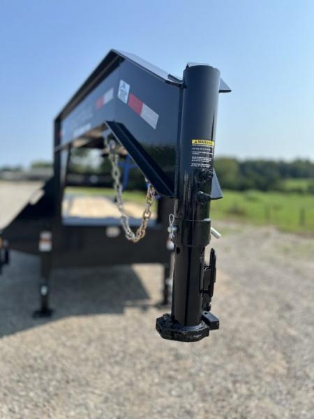 New 2027 Load Trail 102" x 32' Tandem Low-Pro Gooseneck Equipment Trailer