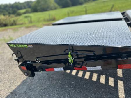 New 2027 Load Trail 102" x 32' Tandem Low-Pro Gooseneck Equipment Trailer
