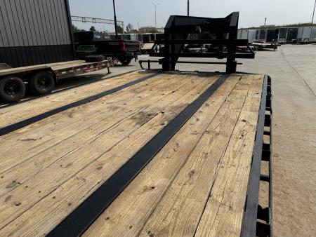 Used 2011 Elite 32ft Gooseneck with 20K GVWR and 2-10,000lb axles