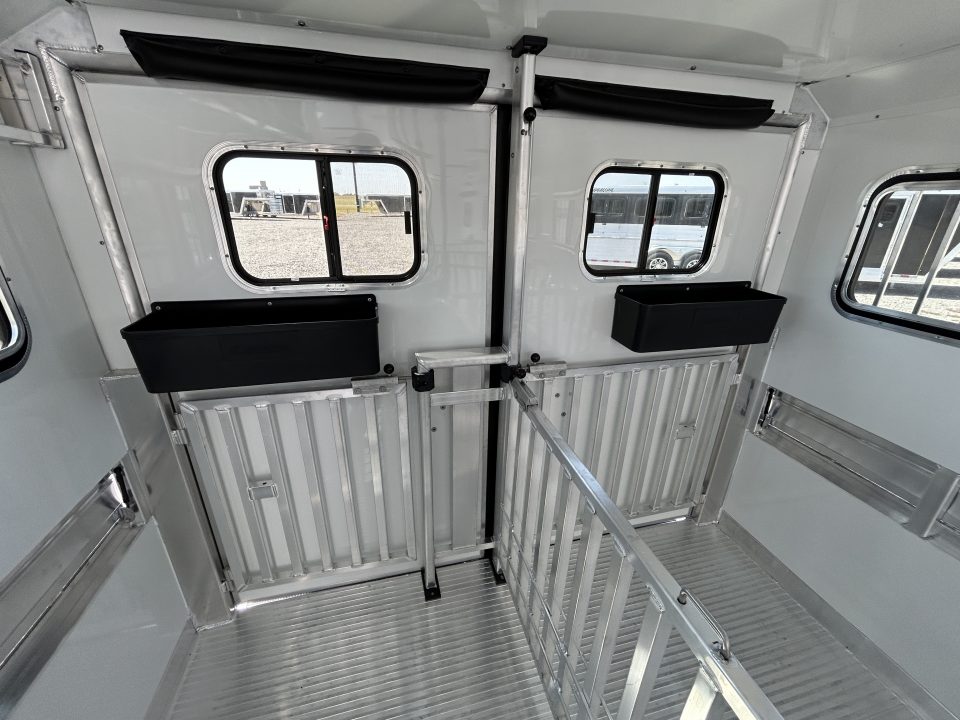 New 2027 Cimarron Showstar 477