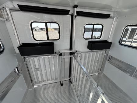 New 2027 Cimarron Showstar 477