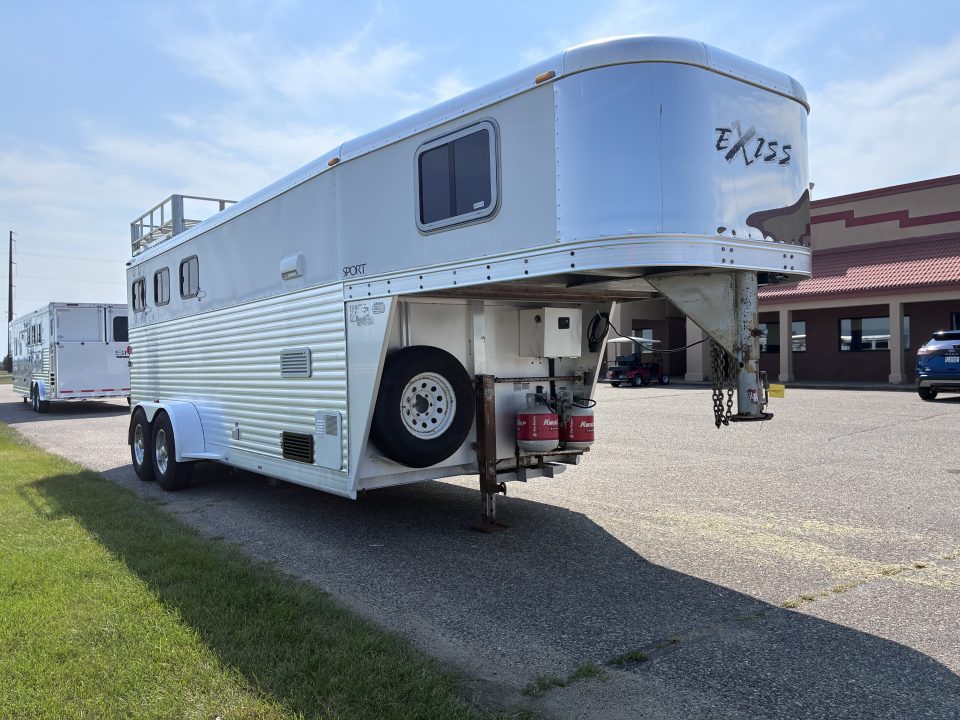 Used 2007 Exiss Trailers 3H 4'LQ Sport Horse Trailer