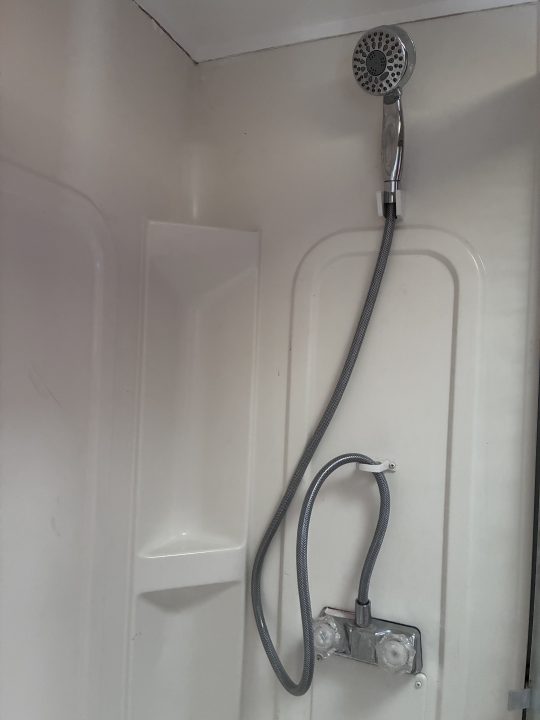Used 2007 Exiss Trailers 3H 4'LQ Sport Horse Trailer