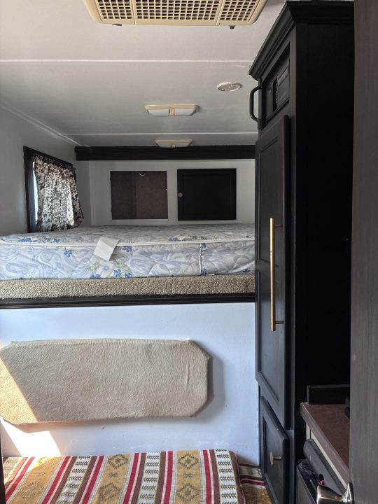 Used 2007 Exiss Trailers 3H 4'LQ Sport Horse Trailer