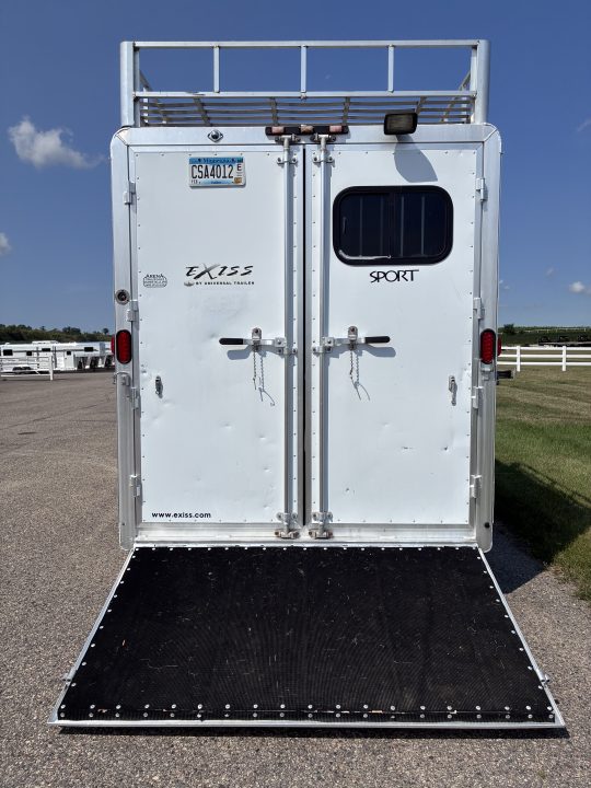 Used 2007 Exiss Trailers 3H 4'LQ Sport Horse Trailer