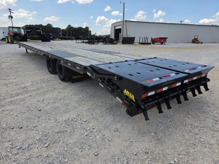 Used 2019 Big Tex 102X40 TANDEM LO-PRO GOOSENECK W/10K AXLES & MAX RAMPS