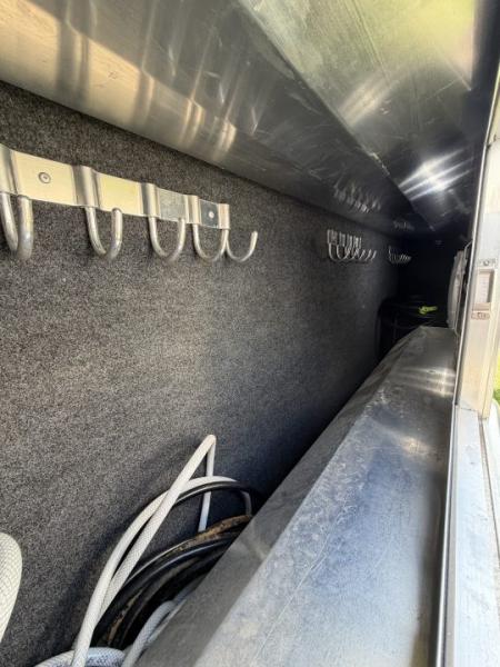 Consignment 2024 4-Star Trailers 4 Horse Midtack 14'8 Slideout Living Quarters Slideout Horse Trailer