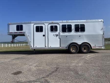 Used 2006 Featherlite Trailers 3H GN Horse Trailer