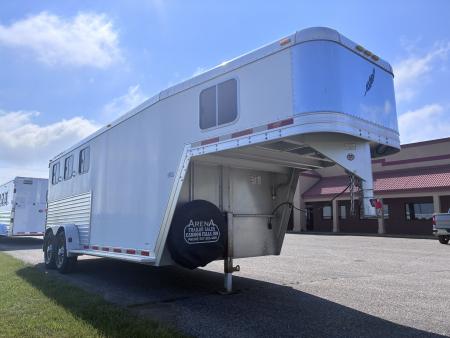 Used 2006 Featherlite Trailers 3H GN Horse Trailer