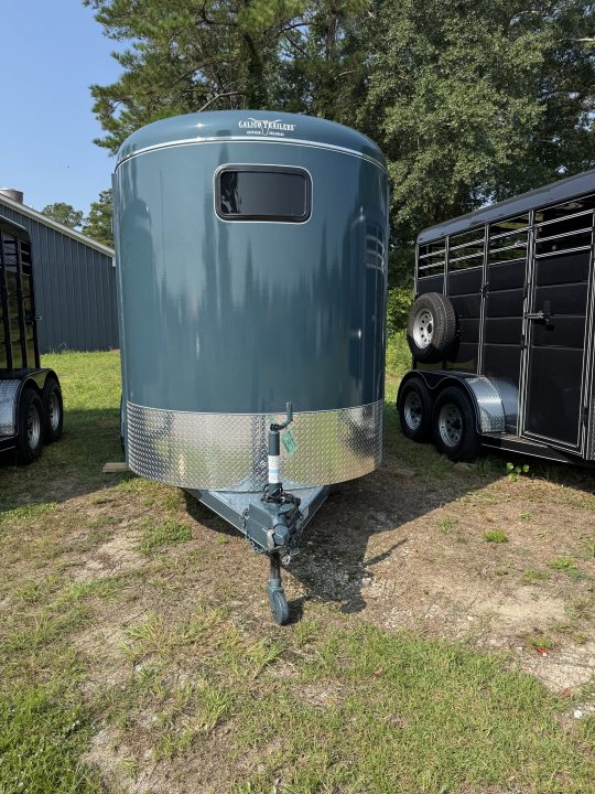 New 2026 Calico Trailers CAL2HDD Horse Trailer
