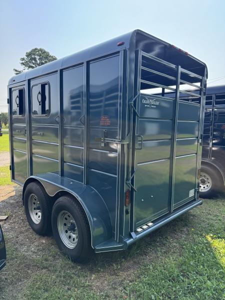 New 2026 Calico Trailers CAL2HDD Horse Trailer