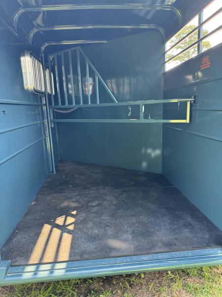 New 2026 Calico Trailers CAL2HDD Horse Trailer