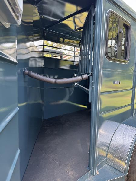 New 2026 Calico Trailers CAL2HDD Horse Trailer