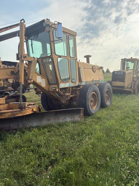 Used 1991 Other ROAD GRADER 850 Power Equipment