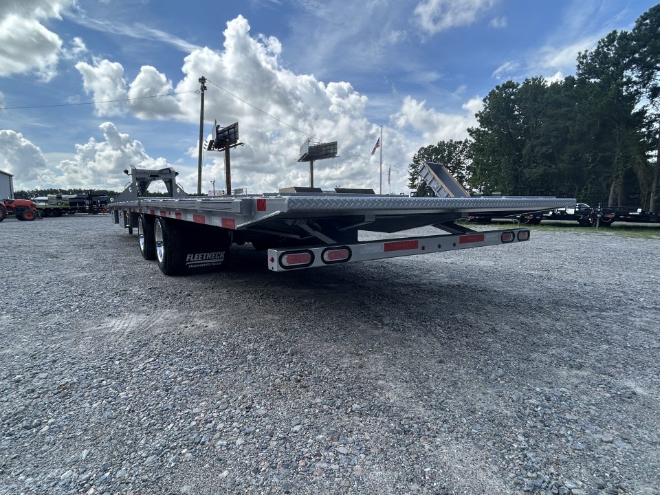 New 2027 Diamond C FMAX212 Hydraulic Dovetail, 35ft ( 23+12) 12K Axles, 17.5 Wheels PACESETTER, Hyd Disc Brakes