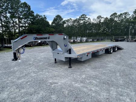 New 2027 Diamond C FMAX212 Hydraulic Dovetail, 35ft ( 23+12) 12K Axles, 17.5 Wheels PACESETTER, Hyd Disc Brakes