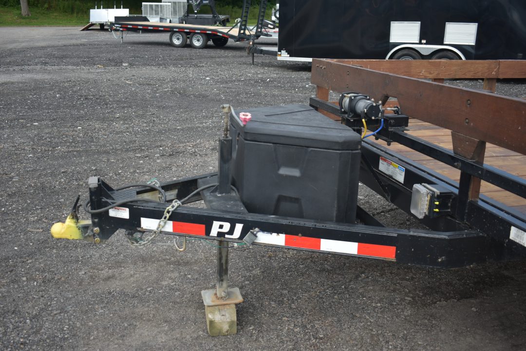 Used 2015 PJ Trailers Flat bed Deckover Trailer