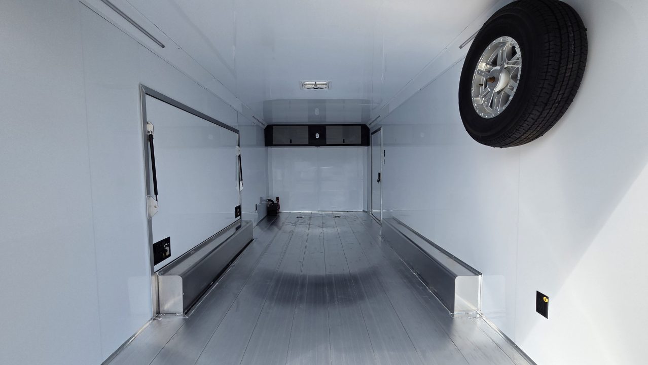 New 2026 Featherlite Trailers 4410 8.5X20TA Car / Racing Trailer