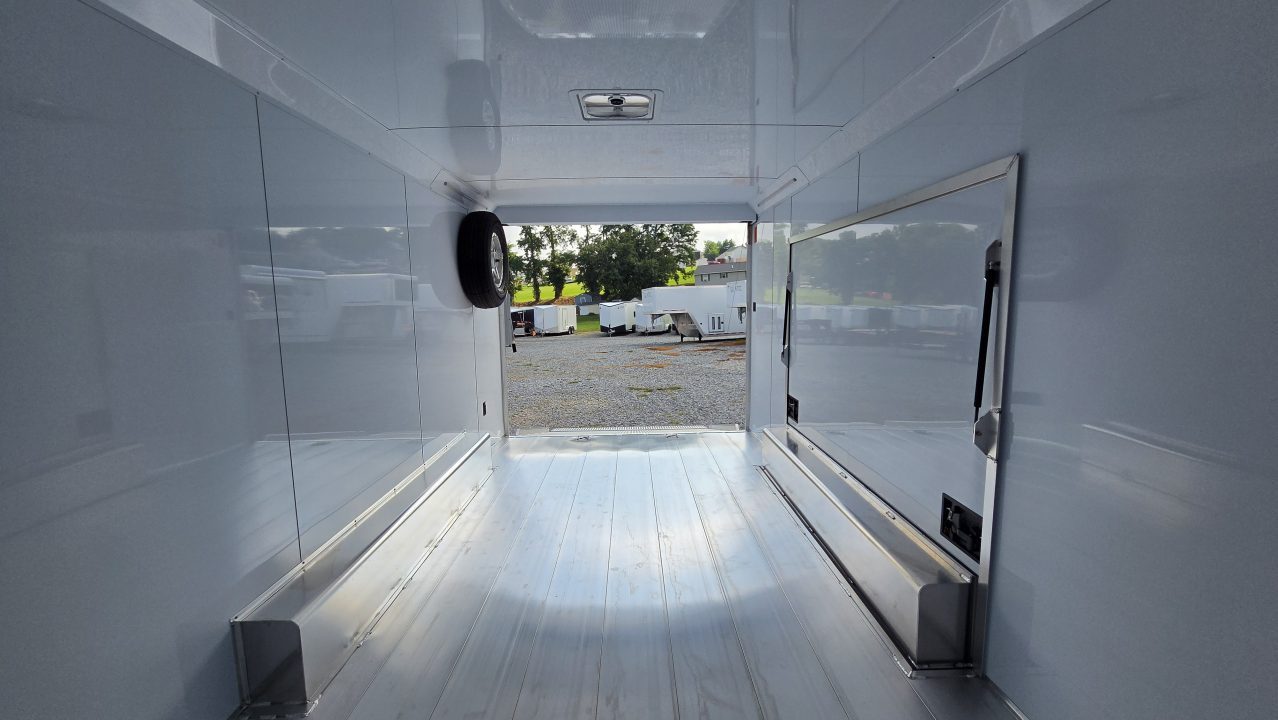 New 2026 Featherlite Trailers 4410 8.5X20TA Car / Racing Trailer