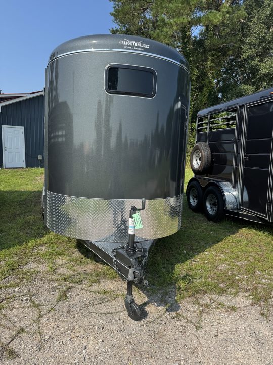 New 2026 Calico Trailers CAL2HDD Horse Trailer