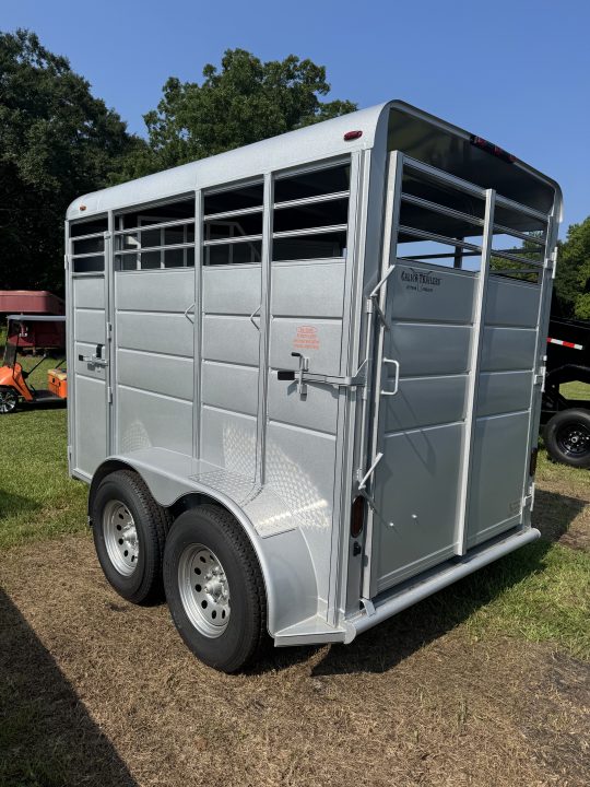 New 2026 Calico Trailers CAL2HSK Horse Trailer