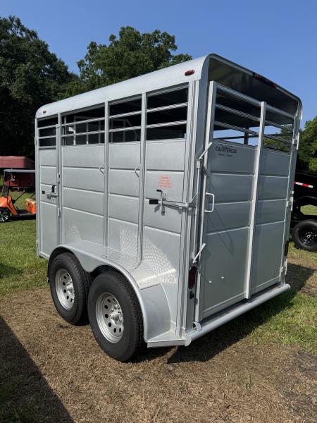 New 2026 Calico Trailers CAL2HSK Horse Trailer