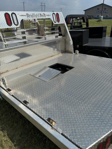 New 2026 Bradford Built 82x76 Truck Bed Adjustable Goose Neck Ball