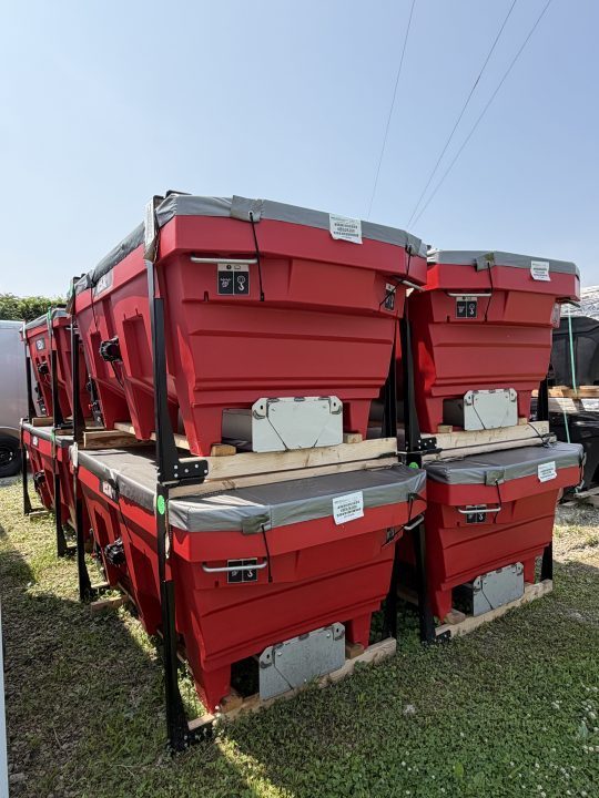 New 2026 BOSS 1.5 cu yd (VBX6000+) Salt Spreader w/ Auger