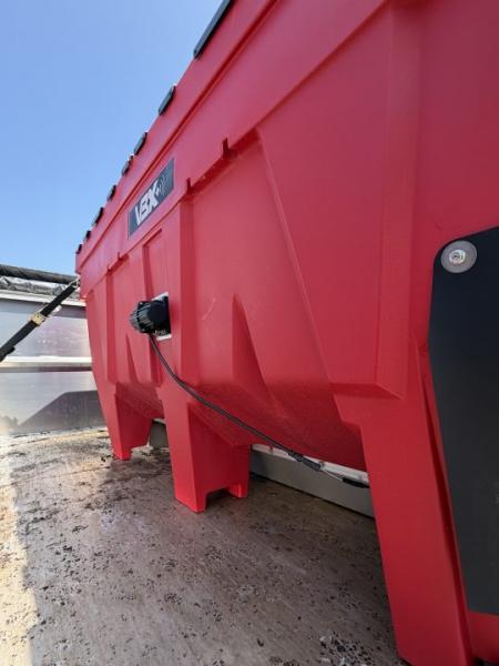 New 2026 BOSS 1.5 cu yd (VBX6000+) Salt Spreader w/ Auger