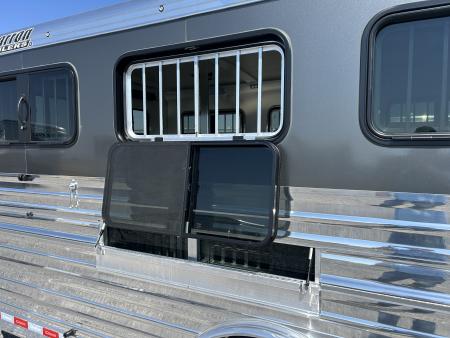 New 2027 Cimarron Showstar 466