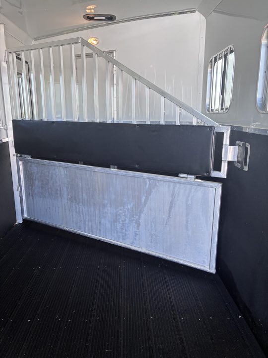 Used 2021 Kiefer Manufacturing 4H 9'LQ Horse Trailer