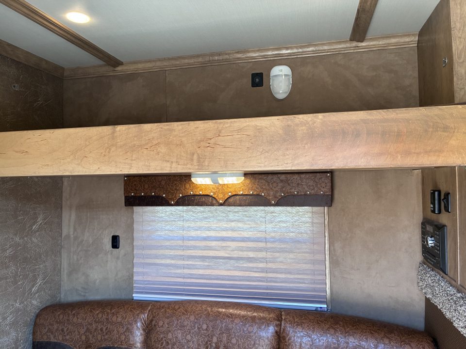 Used 2021 Kiefer Manufacturing 4H 9'LQ Horse Trailer
