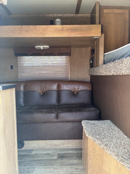 Used 2021 Kiefer Manufacturing 4H 9'LQ Horse Trailer