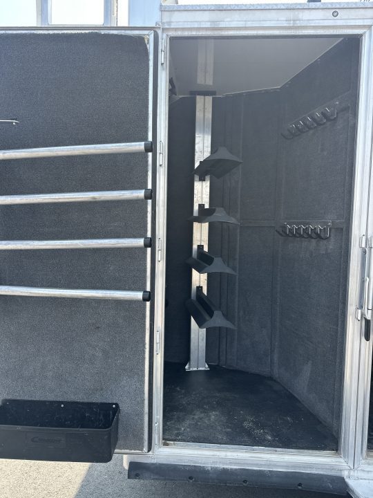 Used 2017 Cimarron 4 Horse with 12'8" Living Quarter