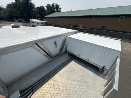 Used 2017 Cimarron 4 Horse with 12'8" Living Quarter