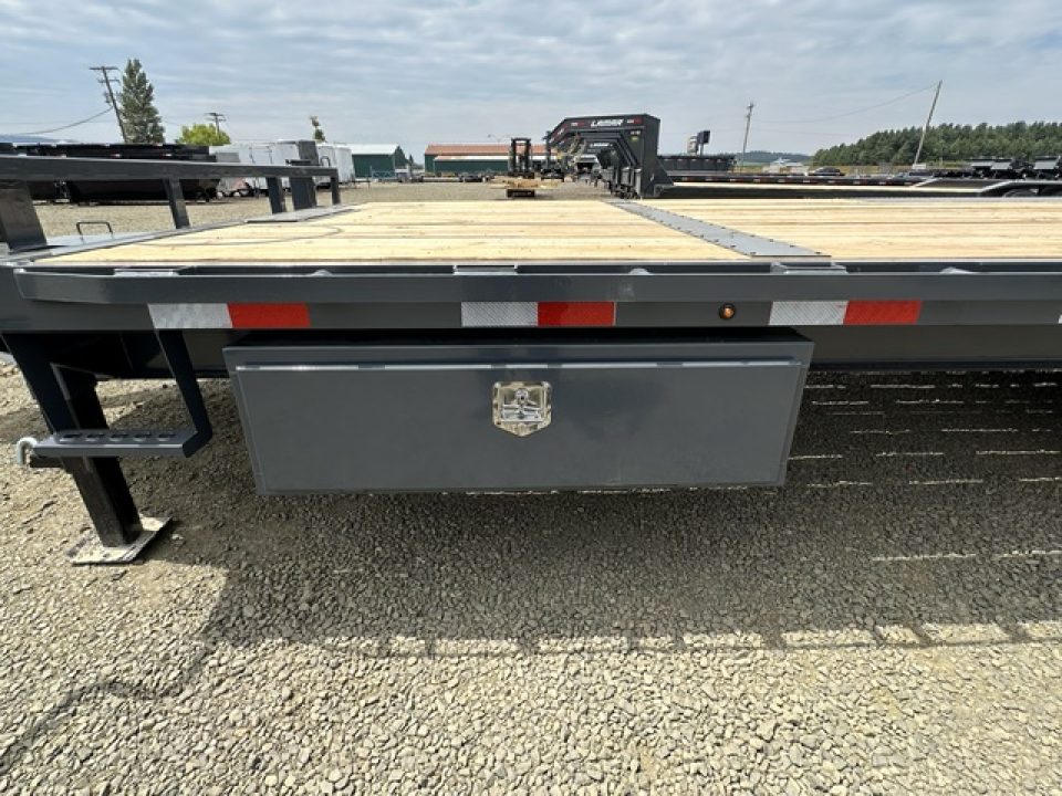 New 2027 Versatile Trailers FA 102X26/21K FULL POWER Tilt Trailer