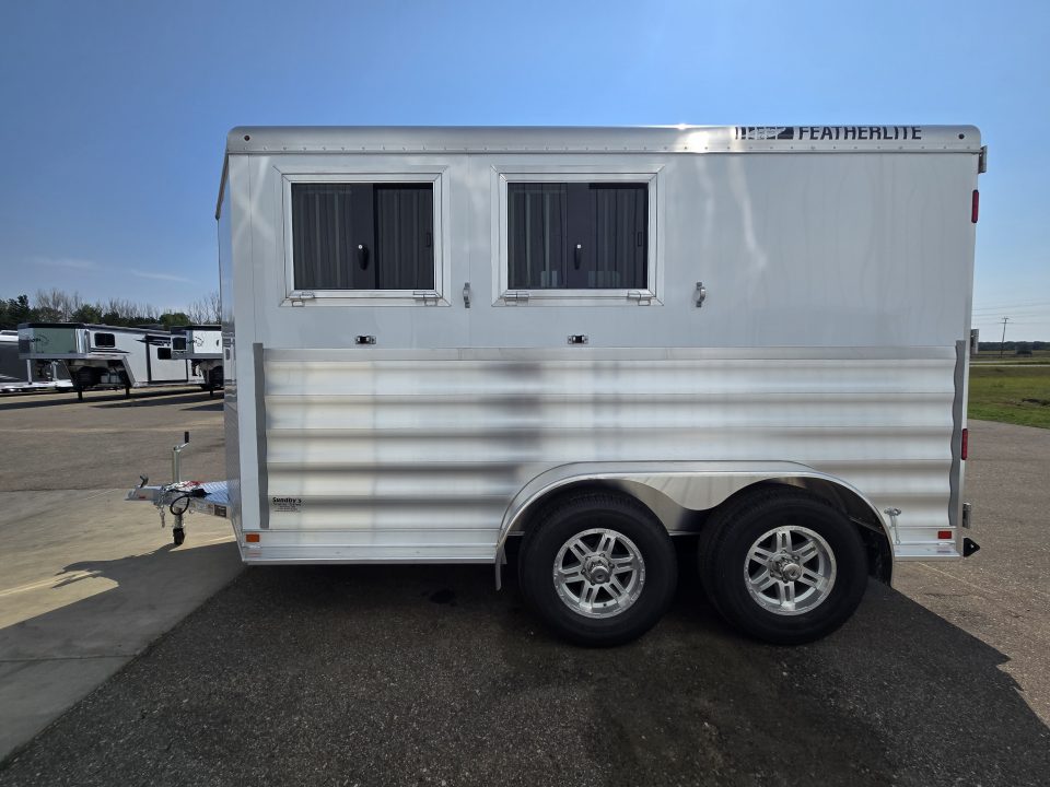 New 2026 Featherlite Trailers 9400-7204 Horse Trailer