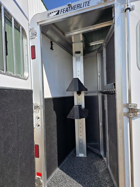 New 2026 Featherlite Trailers 9400-7204 Horse Trailer