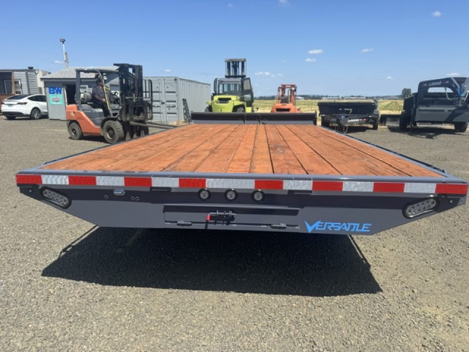 New 2026 Versatile Trailers HD816/10K Deckover Trailer
