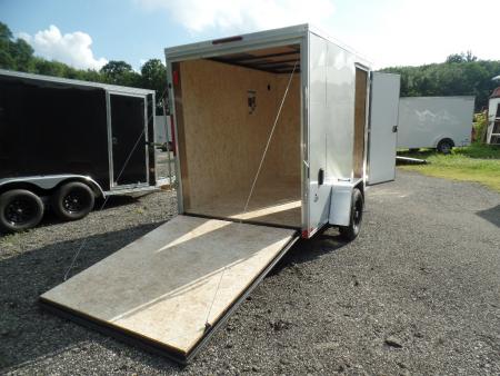New 2027 Look Trailers 6' X 10' Enclosed ST Single Axle Model Cargo / Enclosed Trailer
